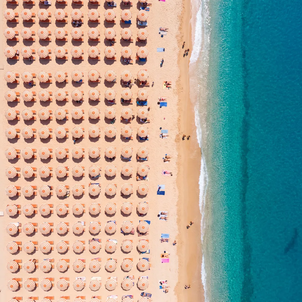 Côte aux parasols, mise en situation illustrative