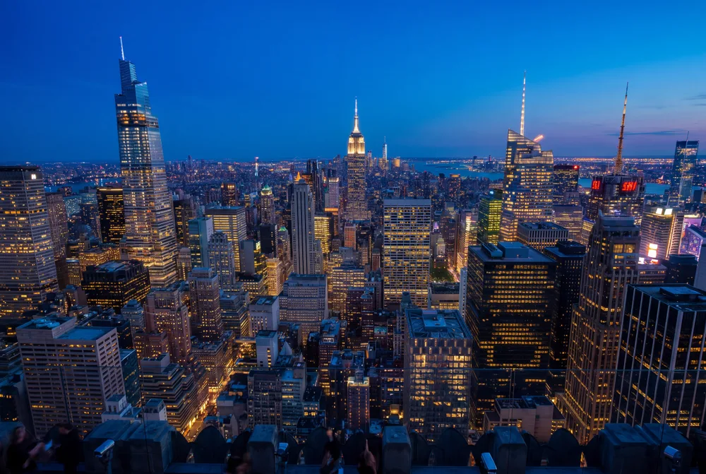 Manhattan à l'heure bleue, mise en situation illustrative